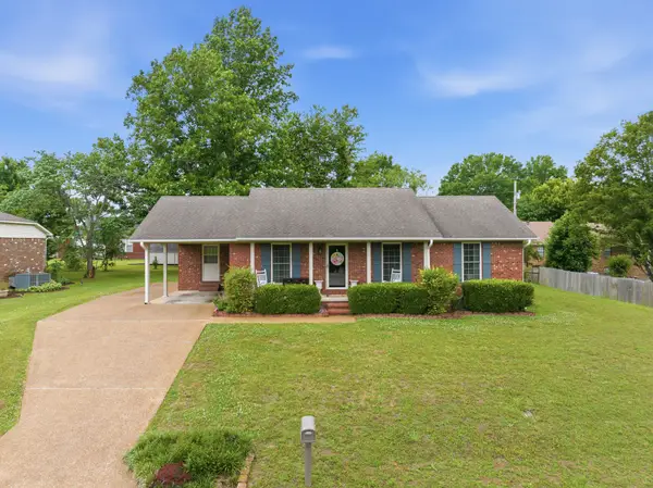121 New Renfroe St, Lexington, TN 38351