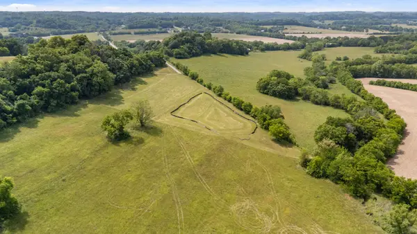 1924 Thompson Station Rd W, Thompsons Station, TN 37179