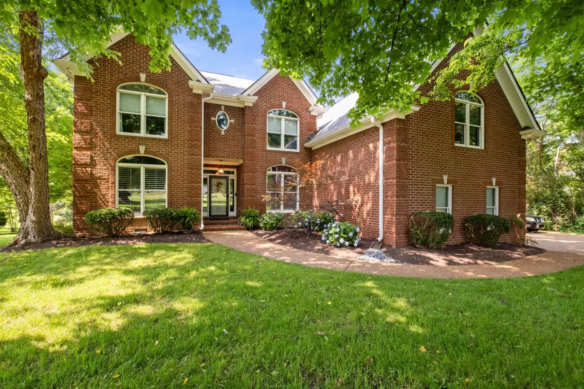 513 Barrington Dr, Franklin, TN 37067 - #1