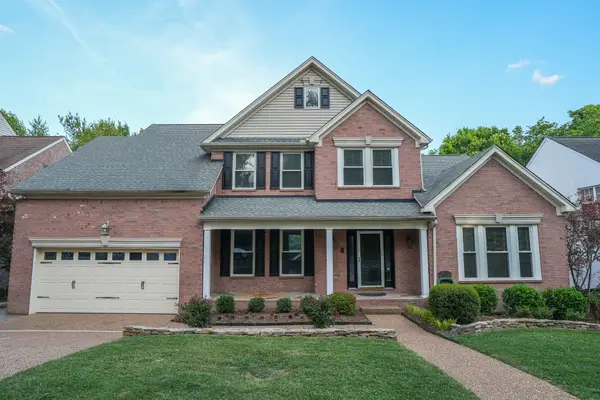 5208 Cochran Dr, Nashville, TN 37220