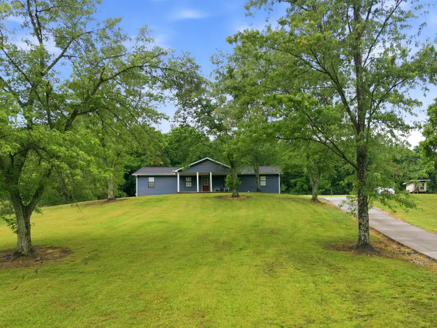 615 Rogues Fork Rd, Bethpage, TN 37022 - #3
