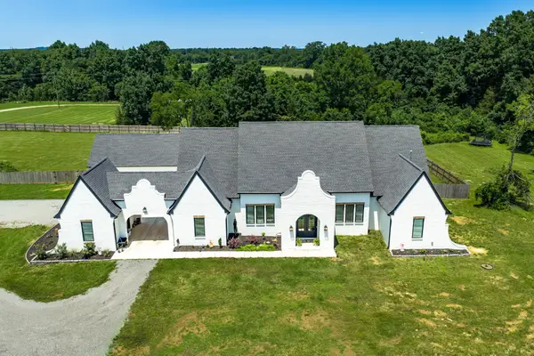 4035 Christiana Hoovers Gap Rd, Christiana, TN 37037