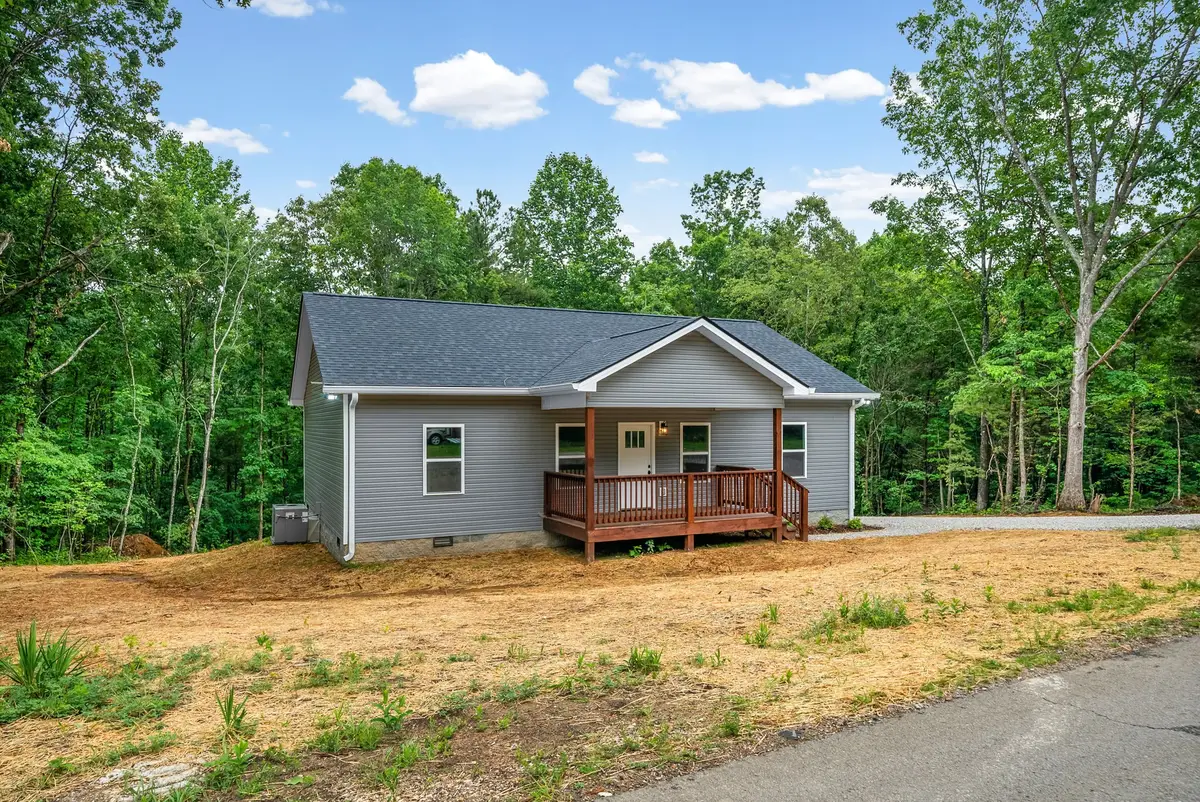 690 Brazzle Rd, Waverly, TN 37185 - #1