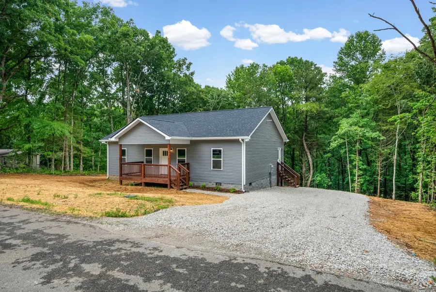 690 Brazzle Rd, Waverly, TN 37185 - #3