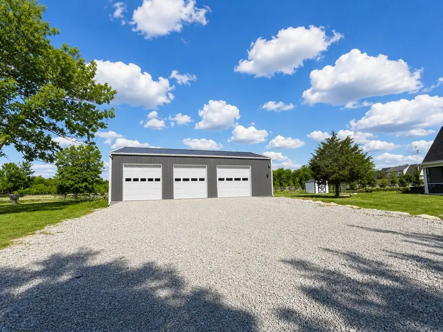 3760 Mealer Rd, Chapel Hill, TN 37034 - #3