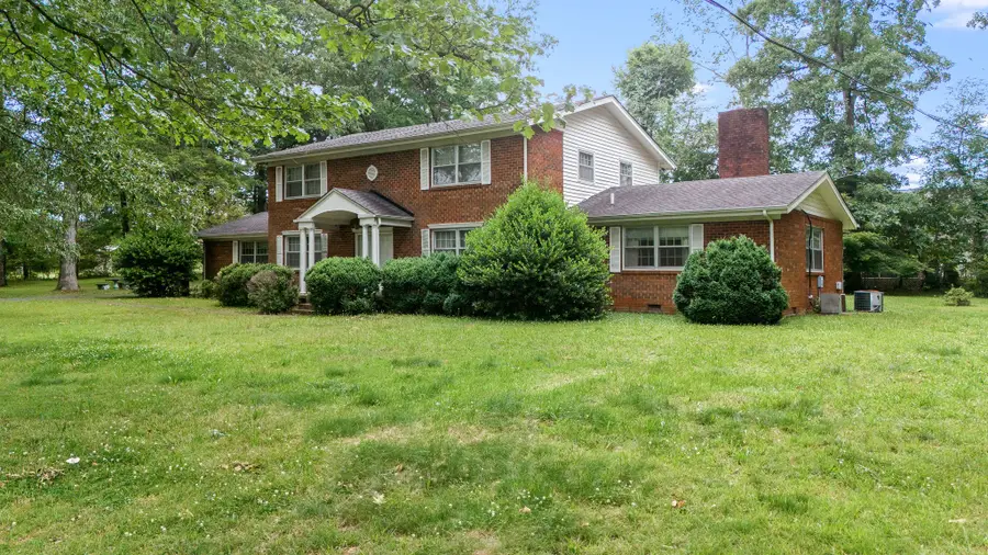 205 Arnold Avenue, Tullahoma, TN 37388 - #3