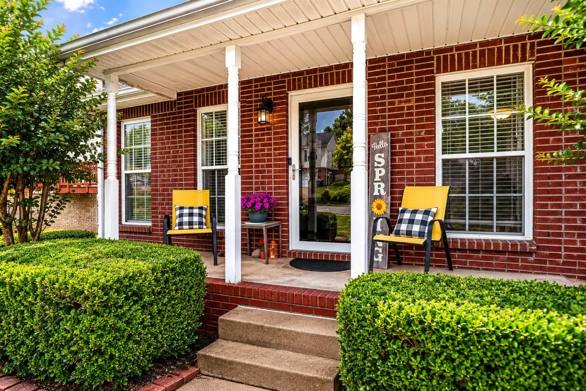 644 Foxfield Dr, Clarksville, TN 37042 - #1