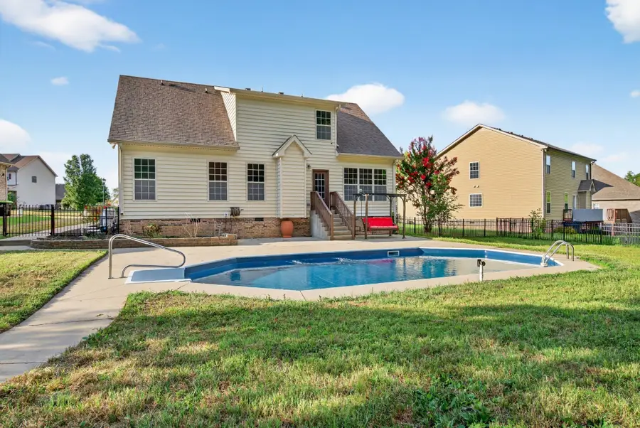 966 Willow Cir, Clarksville, TN 37043 - #2