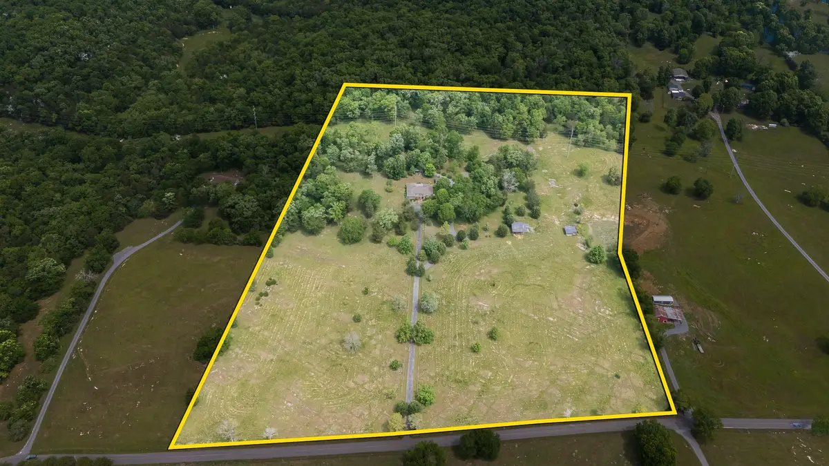 32 Grisham Rd, Fayetteville, TN 37334 - #1