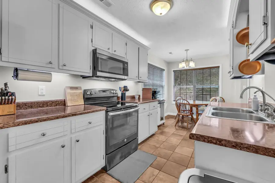 1349 Mutual Dr, Clarksville, TN 37042 - #3