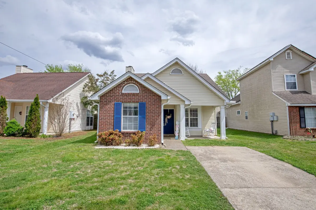 2009 Valley Dr, Goodlettsville, TN 37072 - #1
