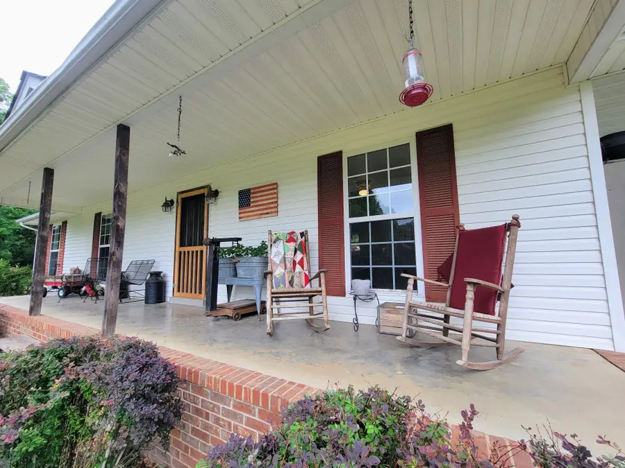 1089 Jim Clark Rd, Erin, TN 37061 - #2