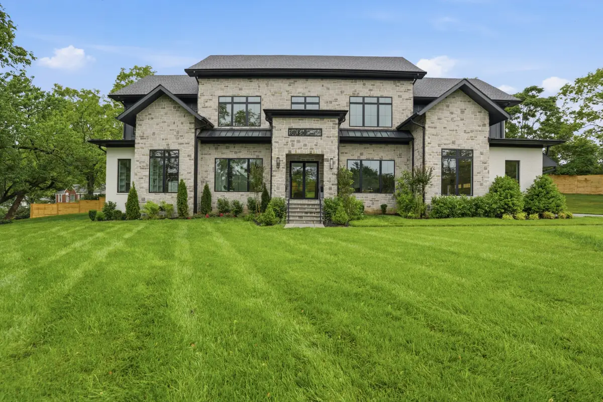 6612 Fleetwood Dr, Nashville, TN 37209 - #1