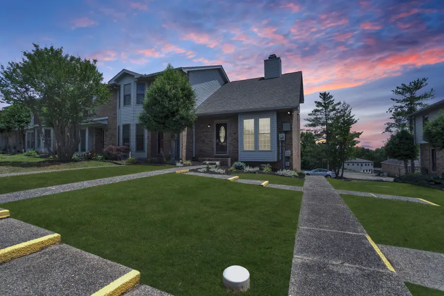 12 Magnolia Sq, Clarksville, TN 37043 - #2