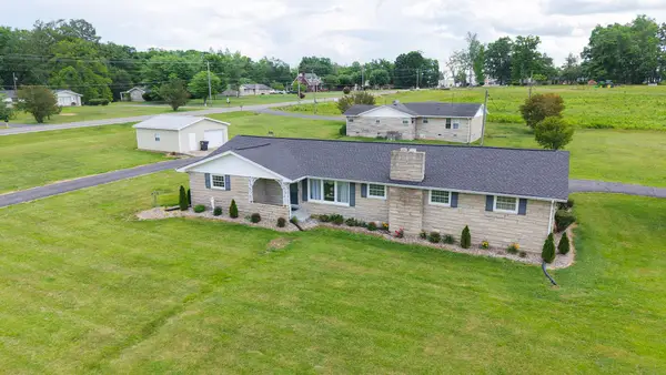 1406 Ellington Dr, Lafayette, TN 37083