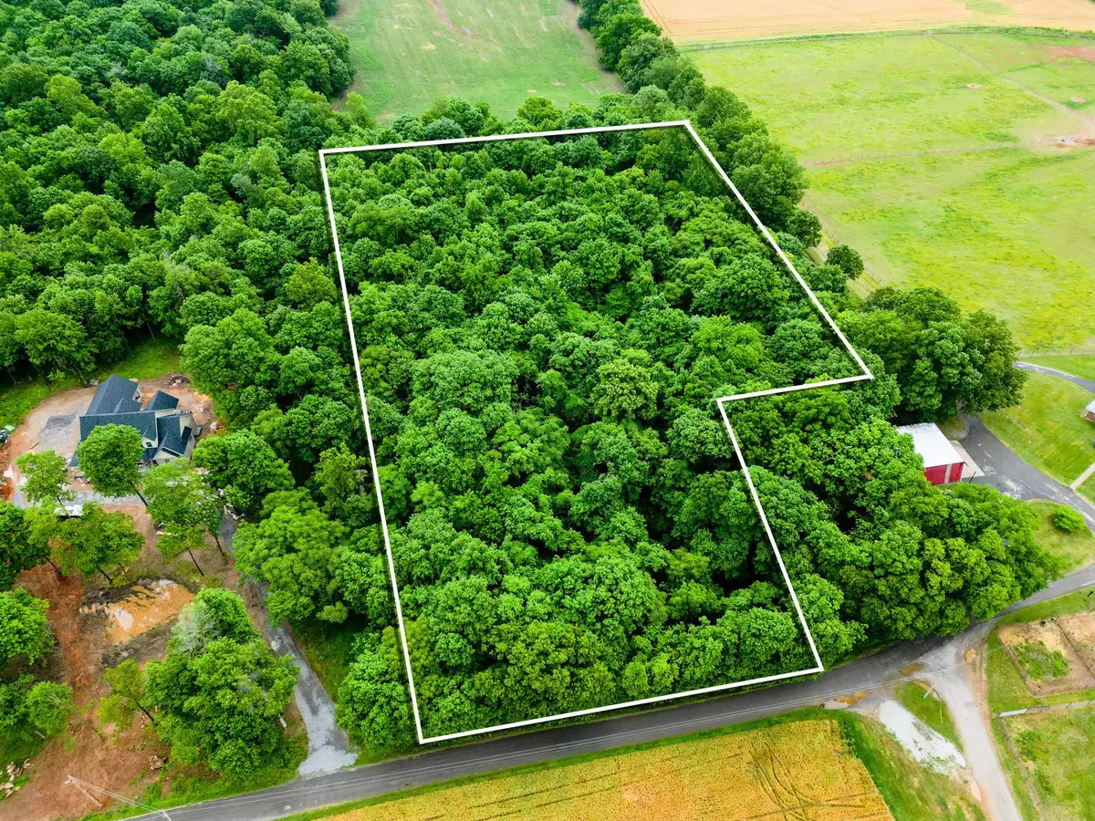 4 J Bourne Rd, Adams, TN 37010 - #1