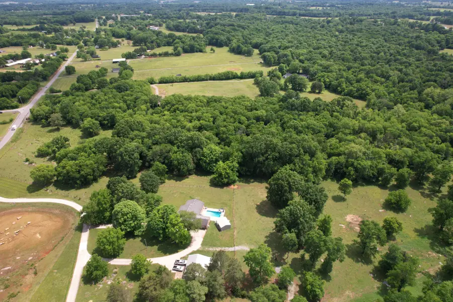 2701 Midland Rd, Shelbyville, TN 37160 - #2