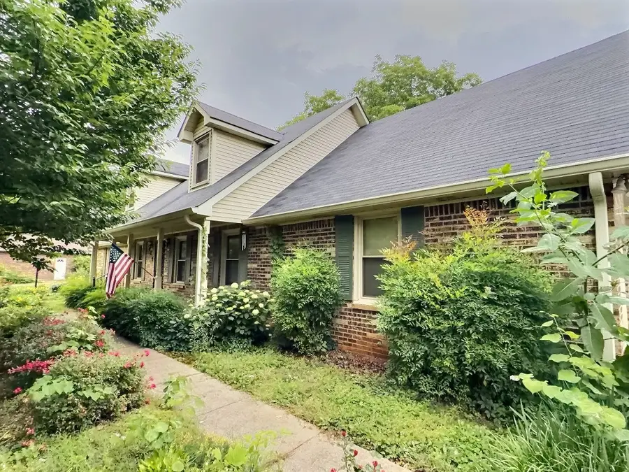 687 Plantation Dr, Murfreesboro, TN 37128 - #2