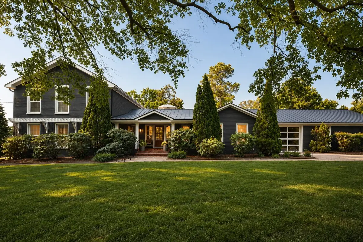 8016 Cloverland Dr, Nashville, TN 37211 - #1