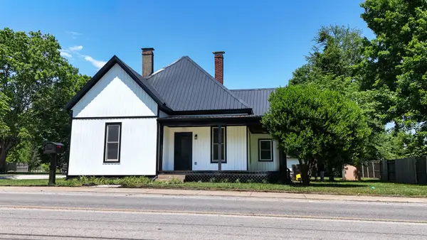 203 College St, Portland, TN 37148
