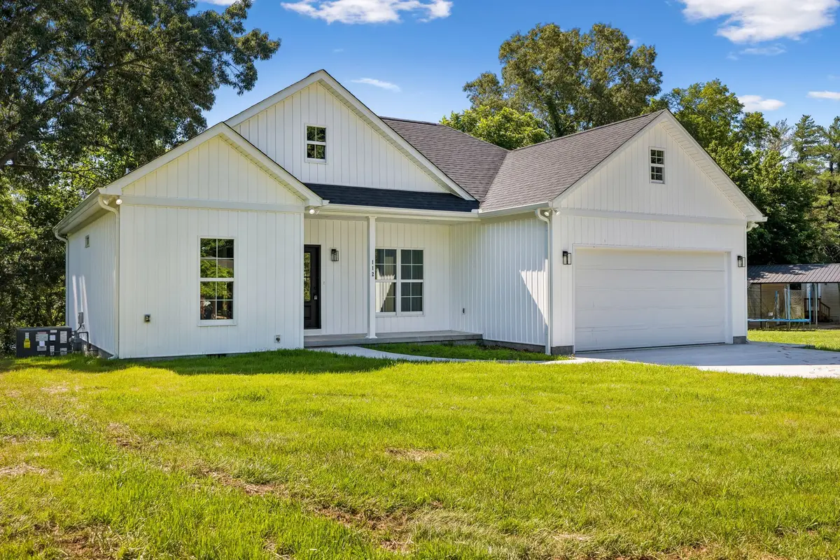 112 Rogers Ave, Winchester, TN 37398 - #1