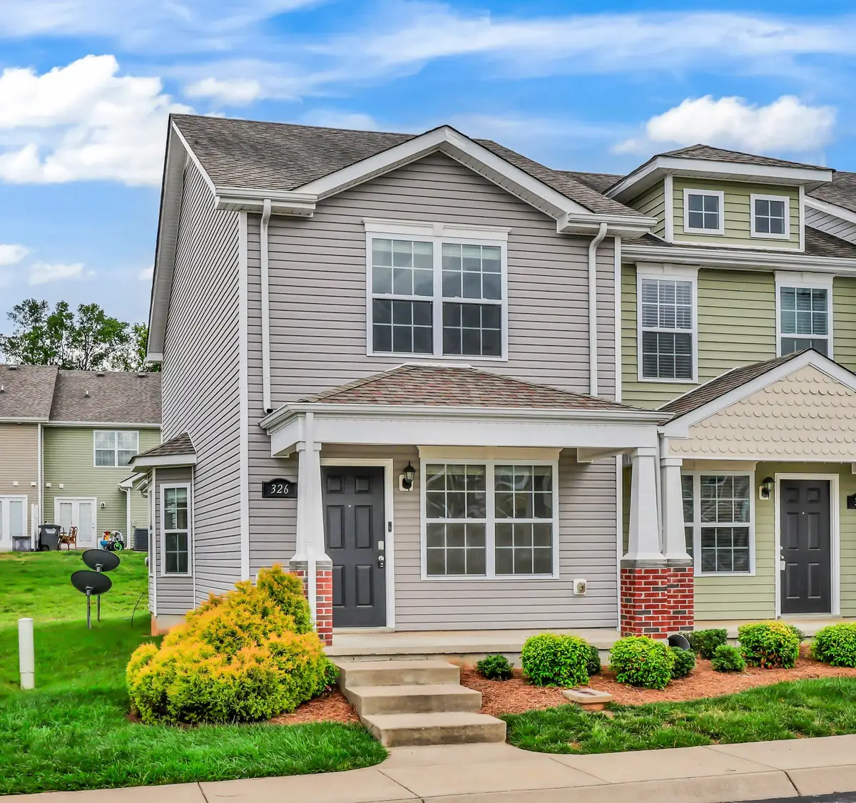 326 Sam Houston Cir, Clarksville, TN 37040 - #1