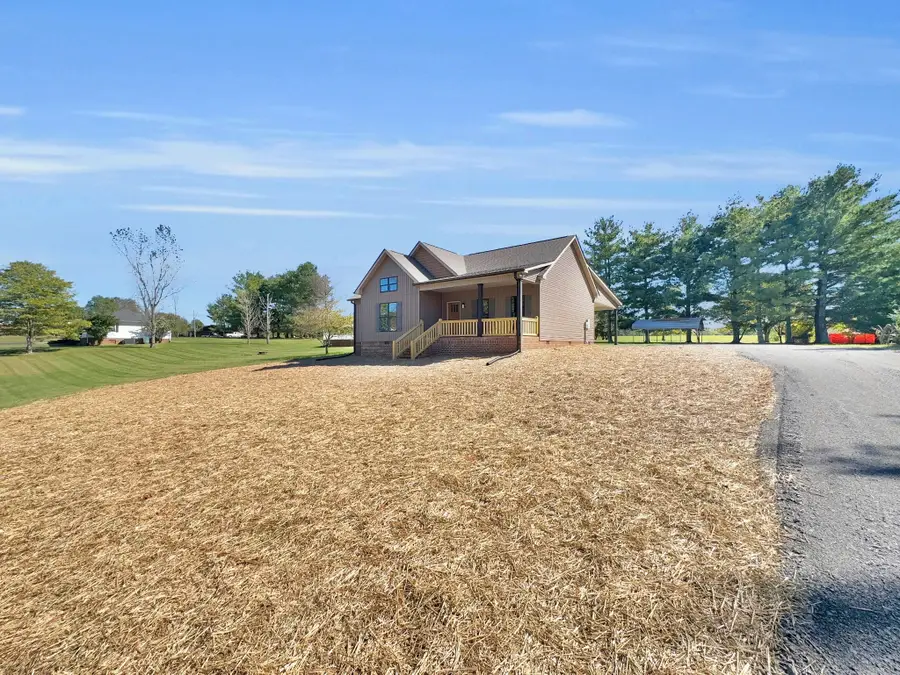 158 Fox Run, Lafayette, TN 37083 - #2