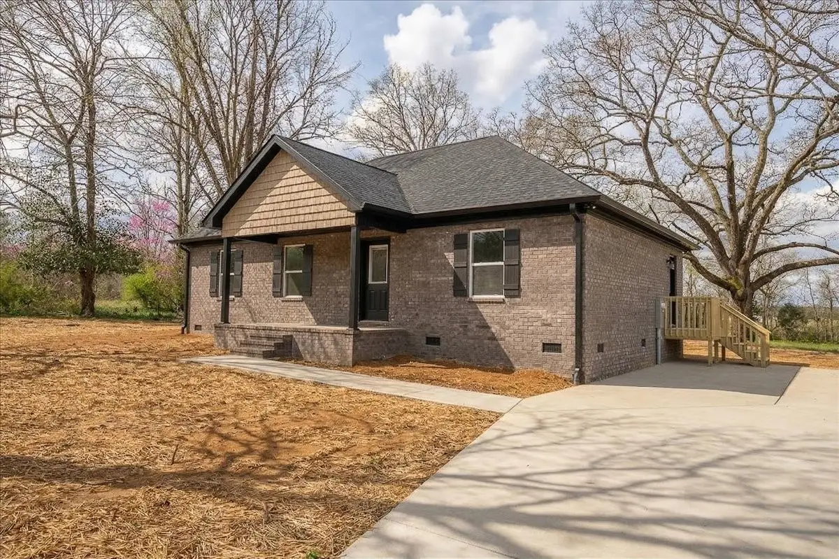 3987 Buffalo Rd, Summertown, TN 38483 - #1