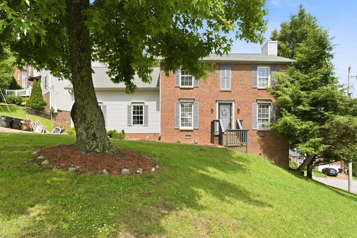 1716 Champions Dr, Nashville, TN 37211 - #1