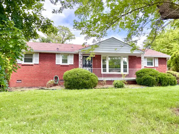 202 Charlemagne Blvd, Clarksville, TN 37042