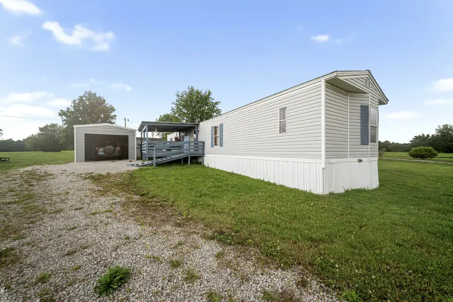 1777 Pond River Rd, Elkton, KY 42220 - #2