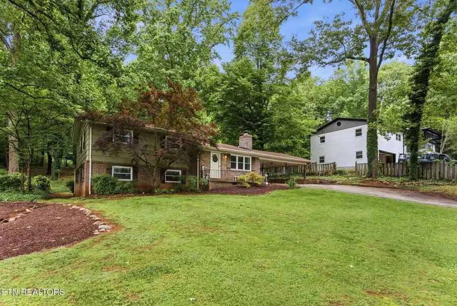 3215 Mount Vernon Drive, Knoxville, TN 37920 - #3