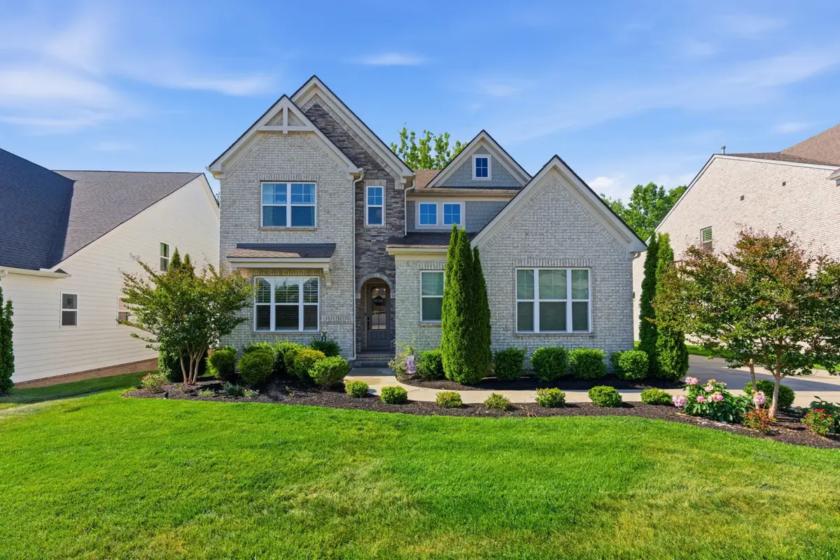 1089 River Oaks Blvd, Lebanon, TN 37090 - #1