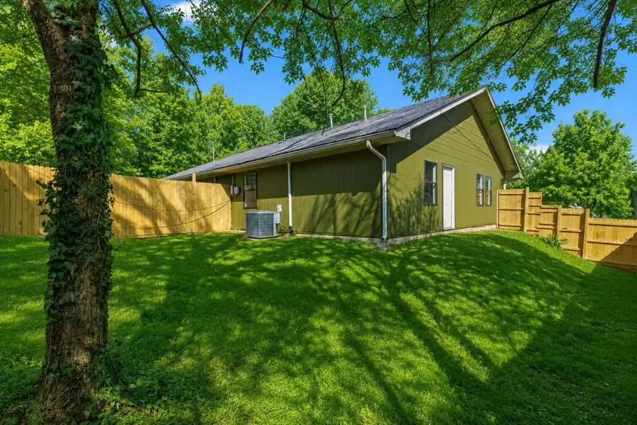 104 Pine Street, Athens, TN 37303 - #2