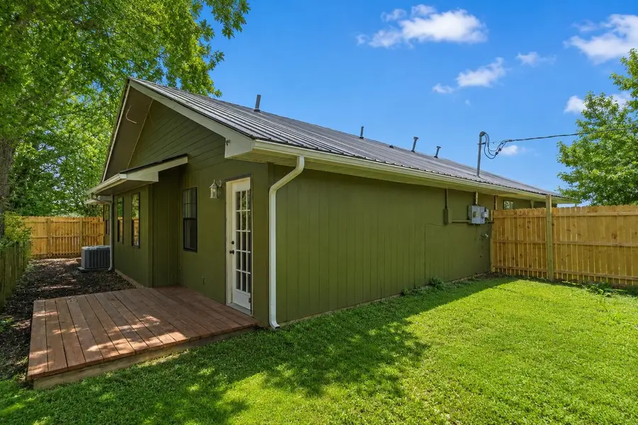104 Pine Street, Athens, TN 37303 - #3