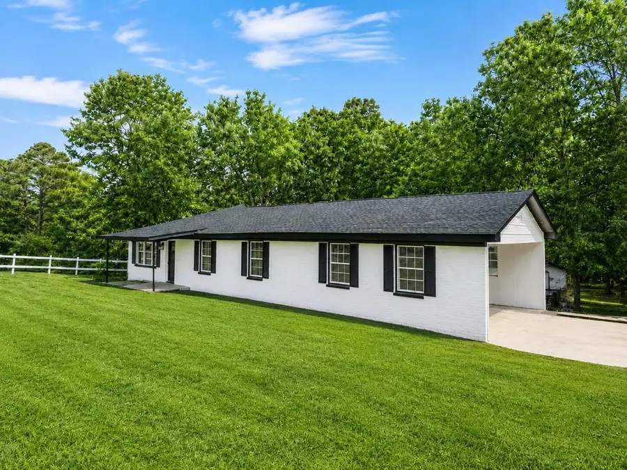 711 Walter St, Athens, TN 37303 - #2