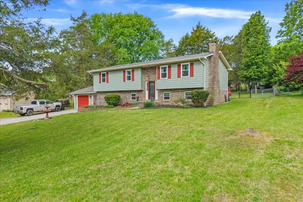 1305 Ridgeway Circle, Athens, TN 37303