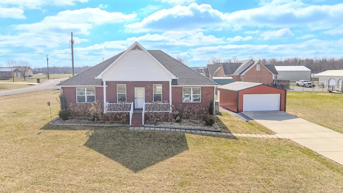 172 Hayden Drake Ln, Lafayette, TN 37083 - #1