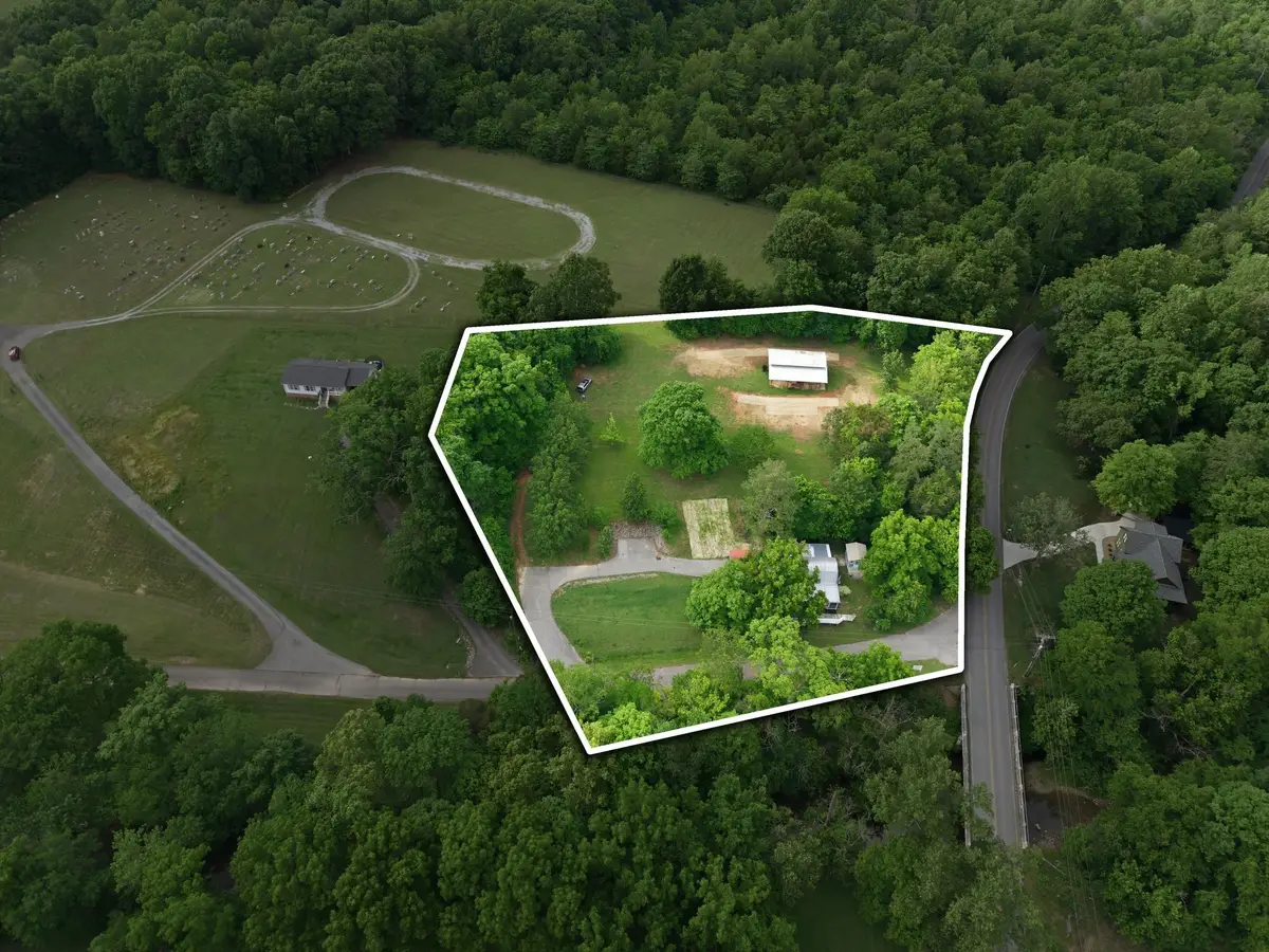 102 Rock Church Cemetery Rd, Charlotte, TN 37036 - #1