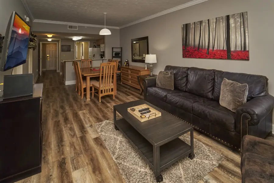 818 Golf View Blvd #1303, Pigeon Forge, TN 37863 - #2