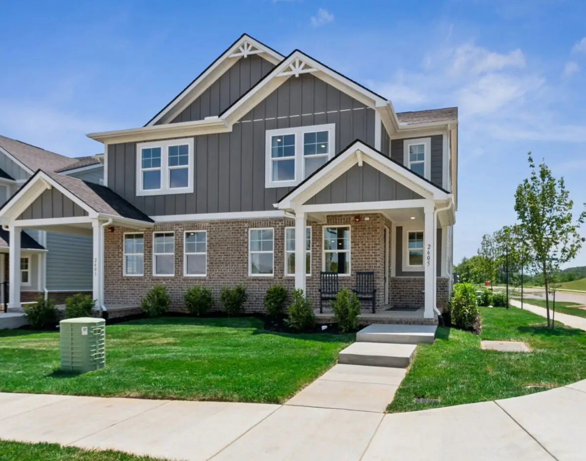 2589 Peaceful Valley Dr, Columbia, TN 38401 - #1