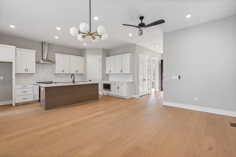 2142 Oakland St #A, Nashville, TN 37210 - #3