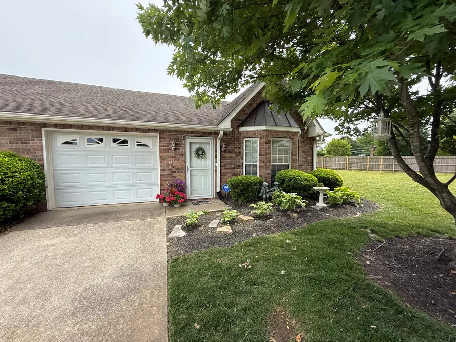 1311 Crofton Park Ct, Columbia, TN 38401 - #3
