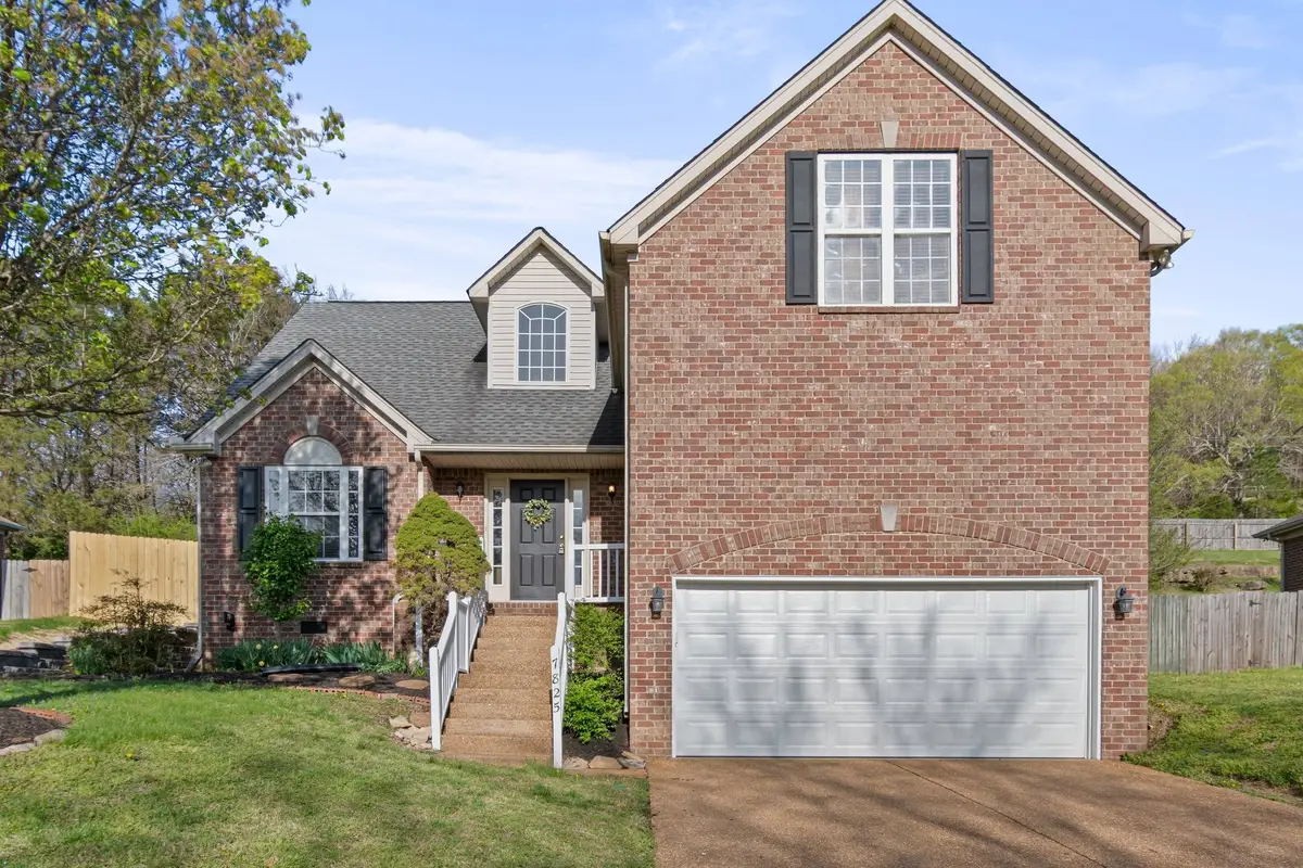 7825 Farmington Pl, Nashville, TN 37221 - #1