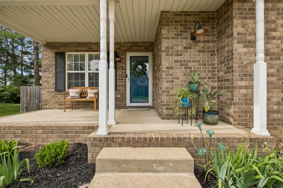 3200 W Yorkshire Ct, Old Hickory, TN 37138 - #2