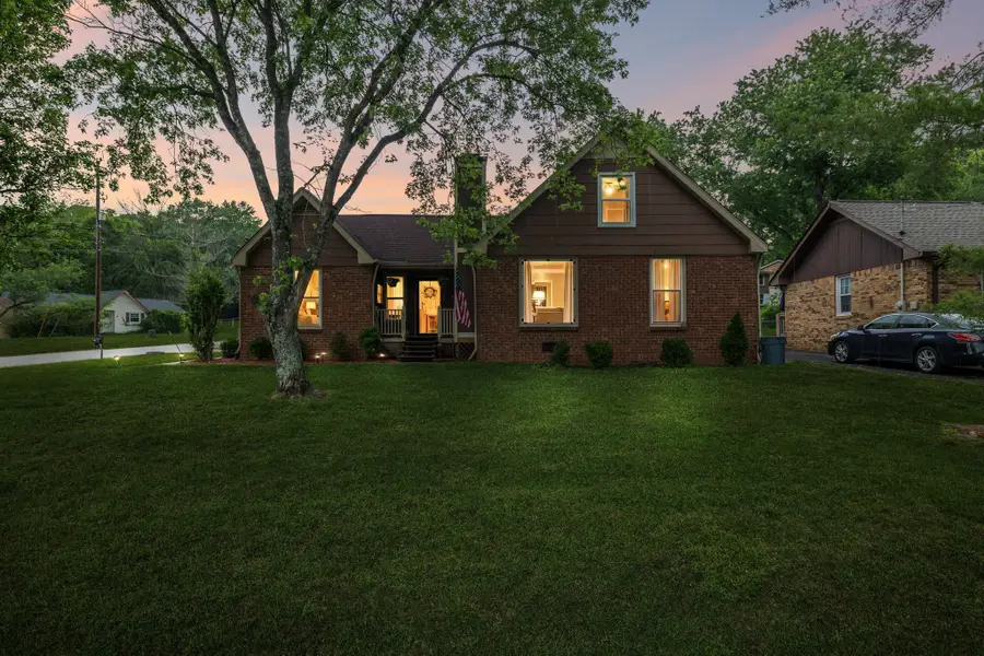 4916 Shadowlawn Dr, Hermitage, TN 37076 - #2