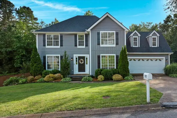 7923 Woodstone Drive, Hixson, TN 37343