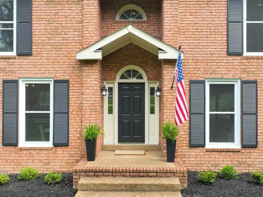 1718 Lake Grassland W, Gallatin, TN 37066 - #2