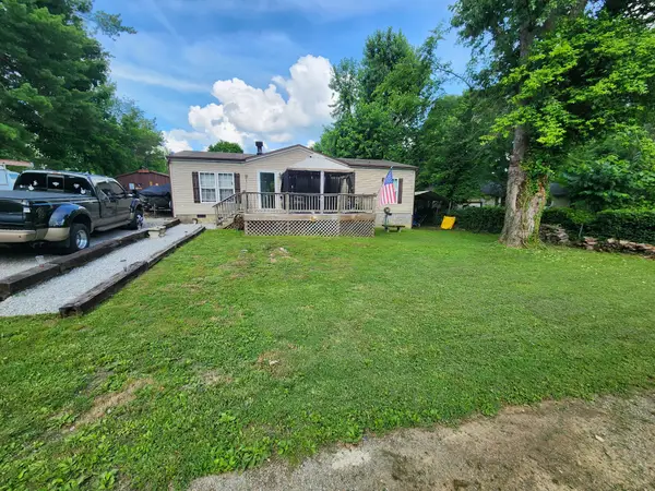2435 Old Greenbrier Pike, Greenbrier, TN 37073