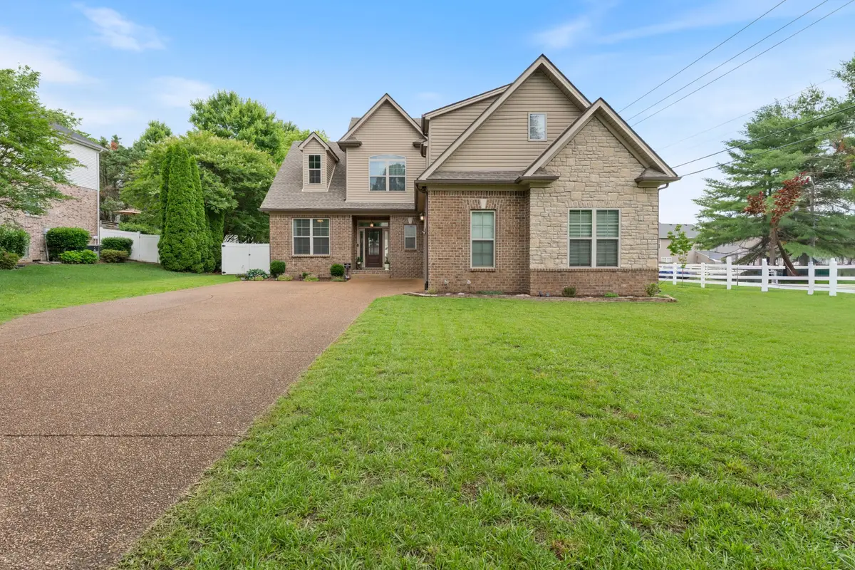 1600 Inverness Dr, Spring Hill, TN 37174 - #1